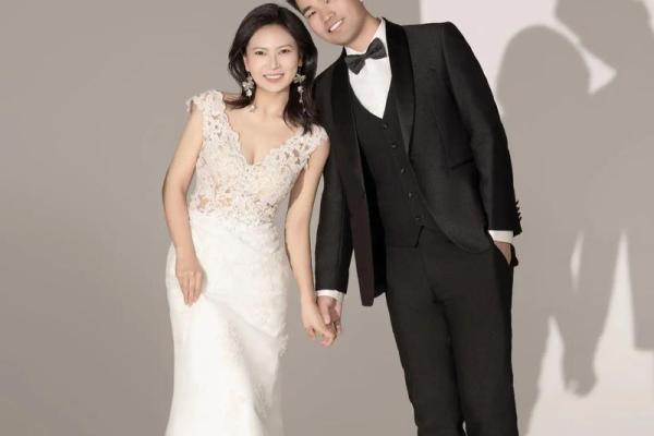 2024年8月结婚吉日精选 完美婚期选择指南(2024年8月份有多少天)