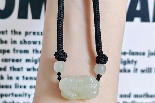 属虎的脖子戴什么最招财？3种旺运饰品推荐